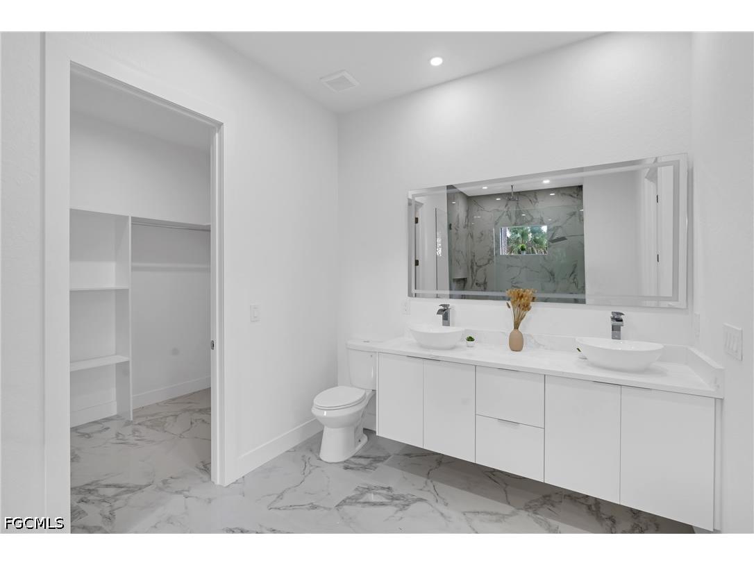 6037 N Moss Circle Labelle FL 33935 2026024048 image39