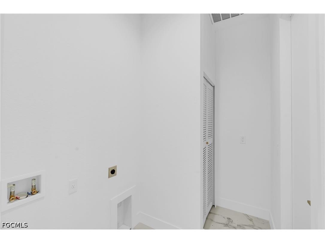 6037 N Moss Circle Labelle FL 33935 2026024048 image40