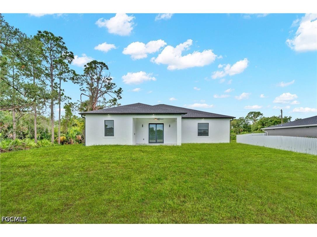 6037 N Moss Circle Labelle FL 33935 2026024048 image44