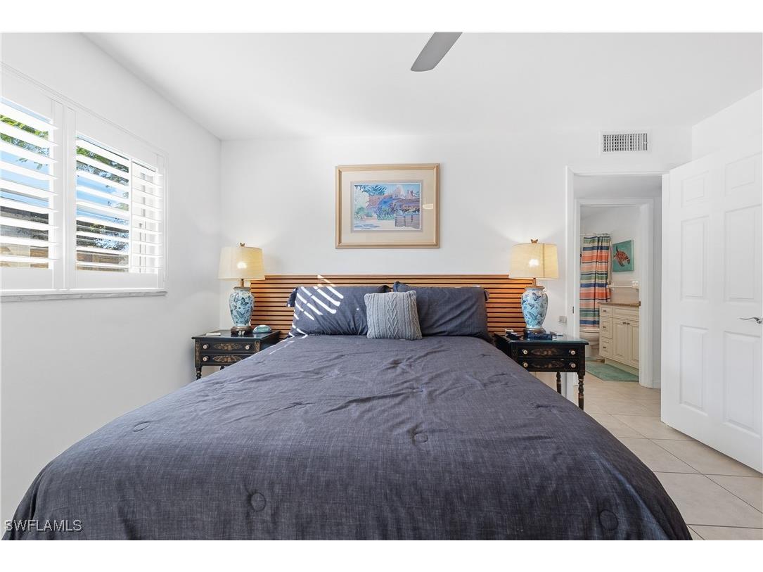 604 110th Avenue N Naples FL 34108 225080463 image17