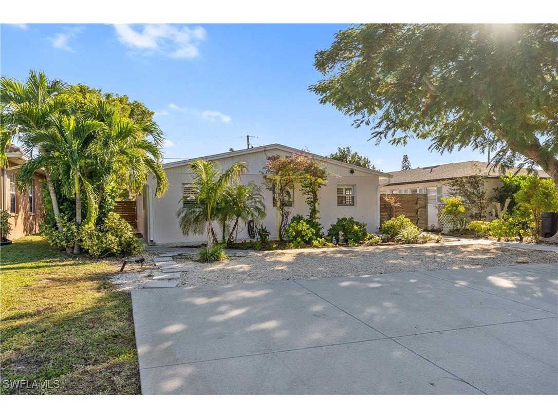 604 110th Avenue N Naples FL 34108 225080463 image2