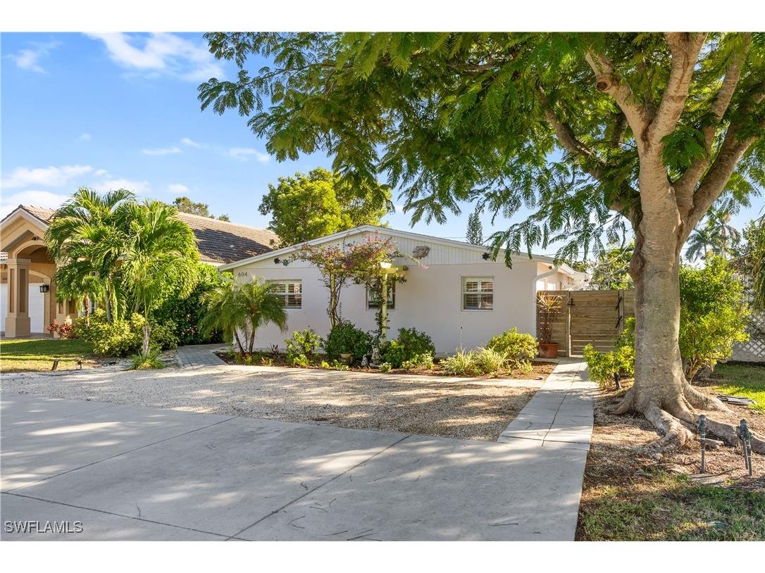 604 110th Avenue N Naples FL 34108 225080463 image3