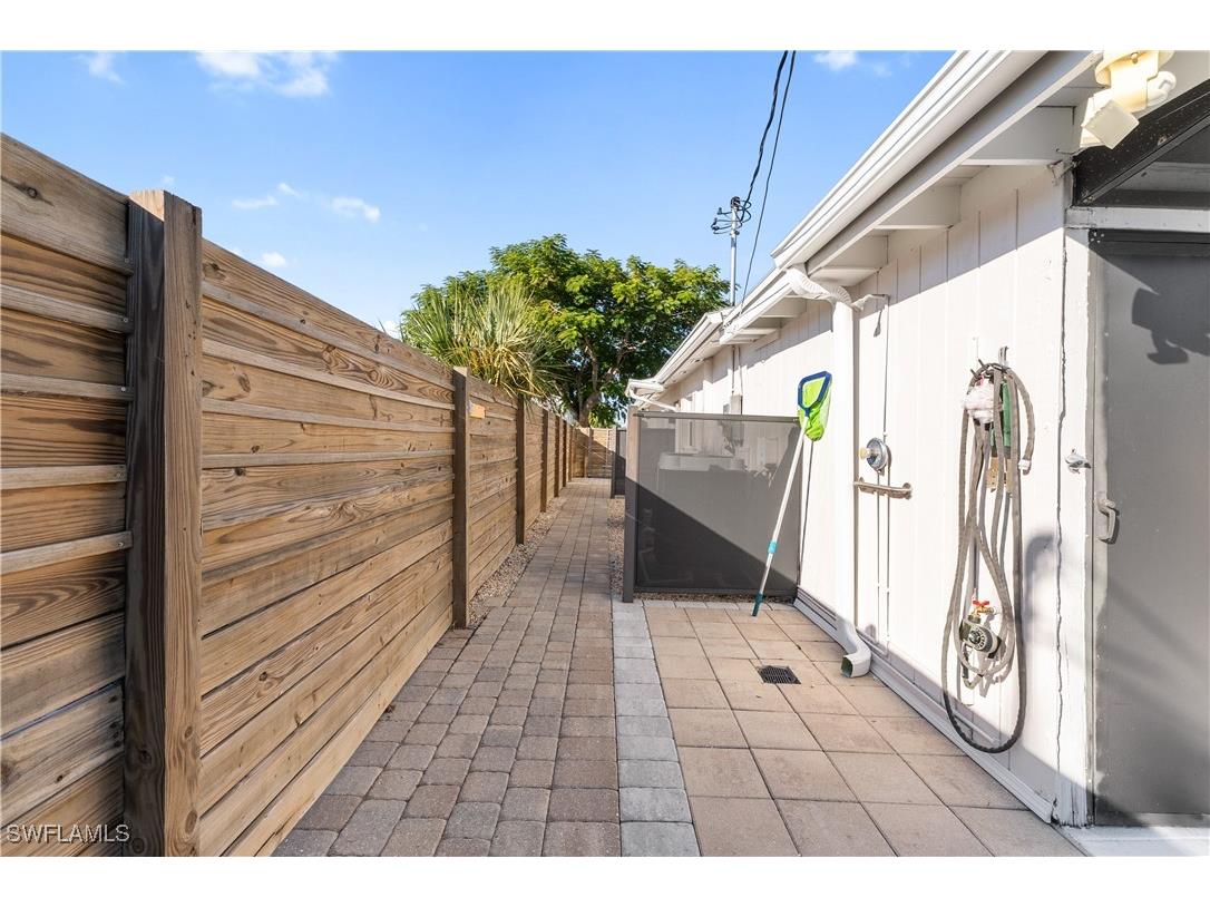 604 110th Avenue N Naples FL 34108 225080463 image30