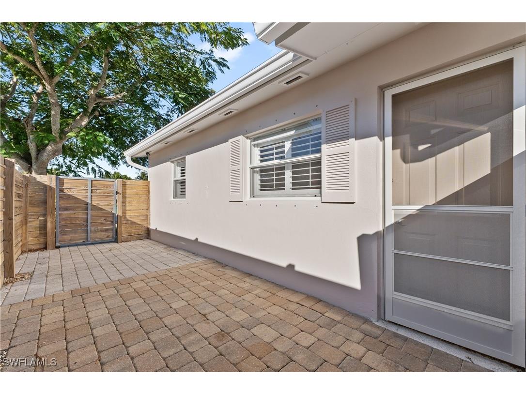 604 110th Avenue N Naples FL 34108 225080463 image36