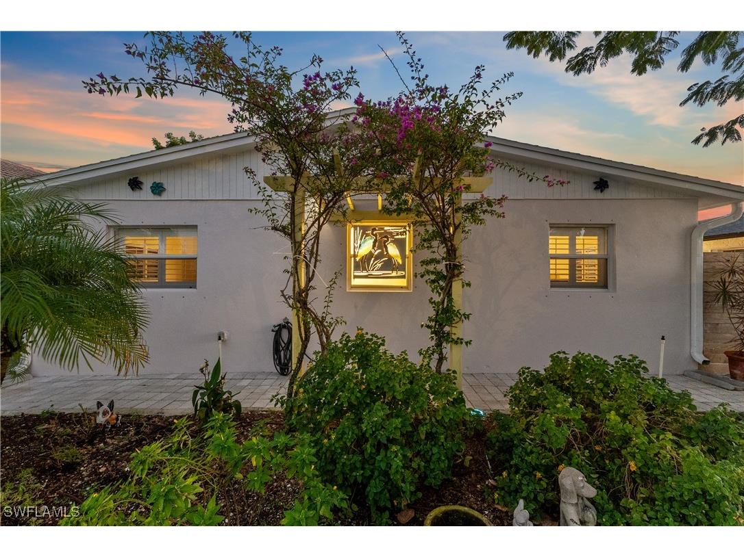 604 110th Avenue N Naples FL 34108 225080463 image40