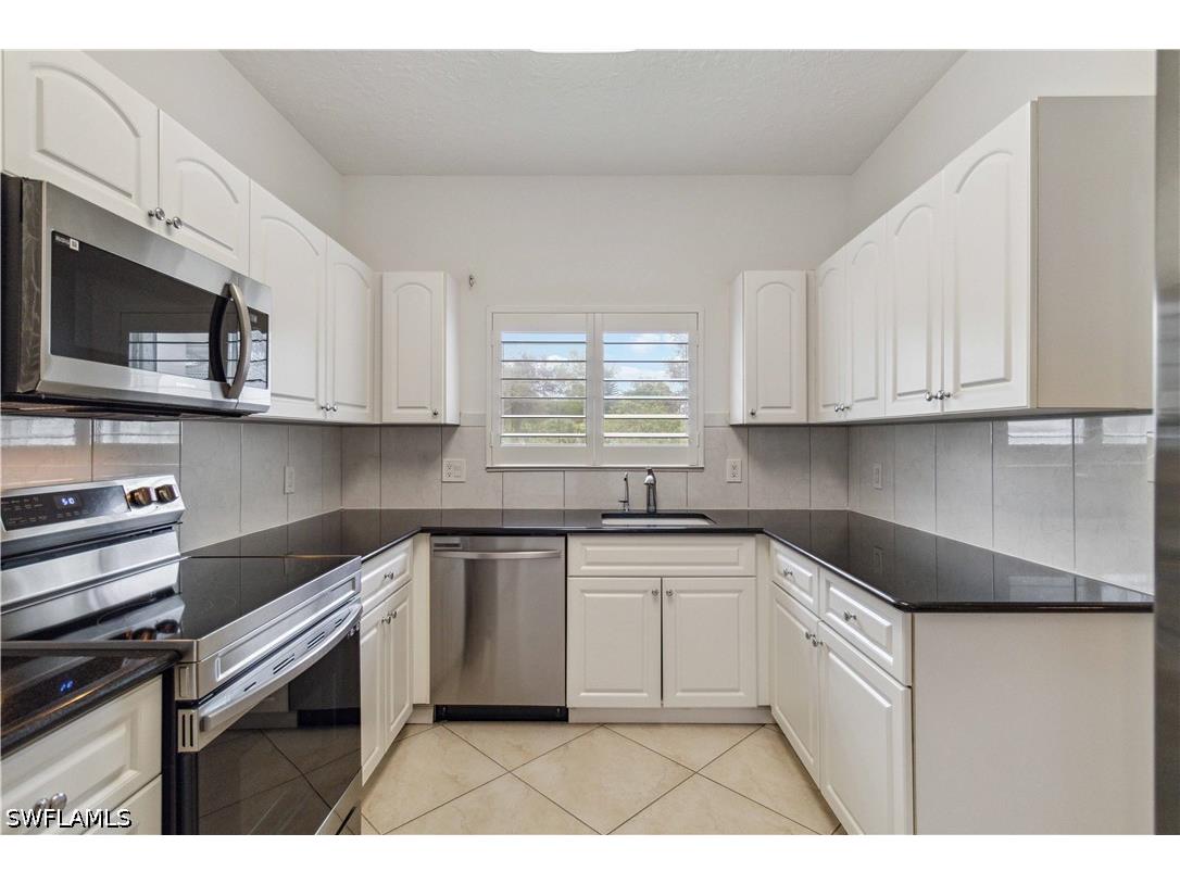 604 Arbor Lake Drive #6-103 Naples FL 34110 226020659 image2