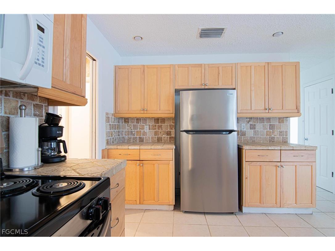 604 SW 20th Terrace Cape Coral FL 33991 2026008197 image9