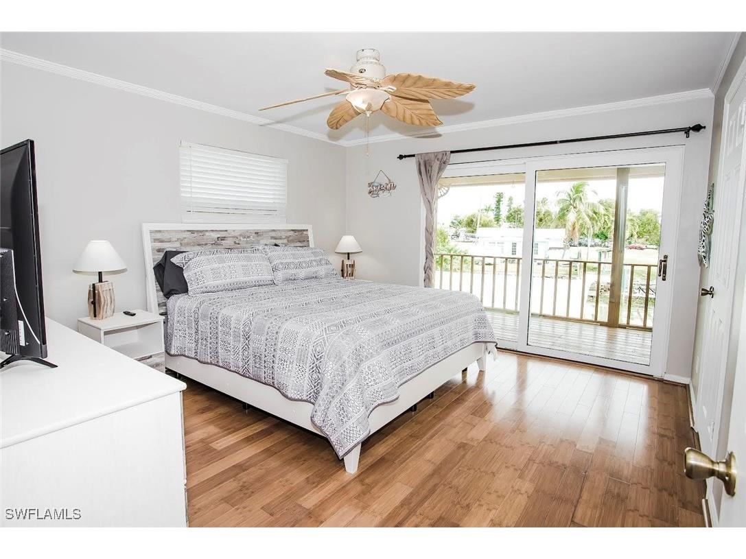 604 Sunset Court Goodland FL 34140 225079746 image7