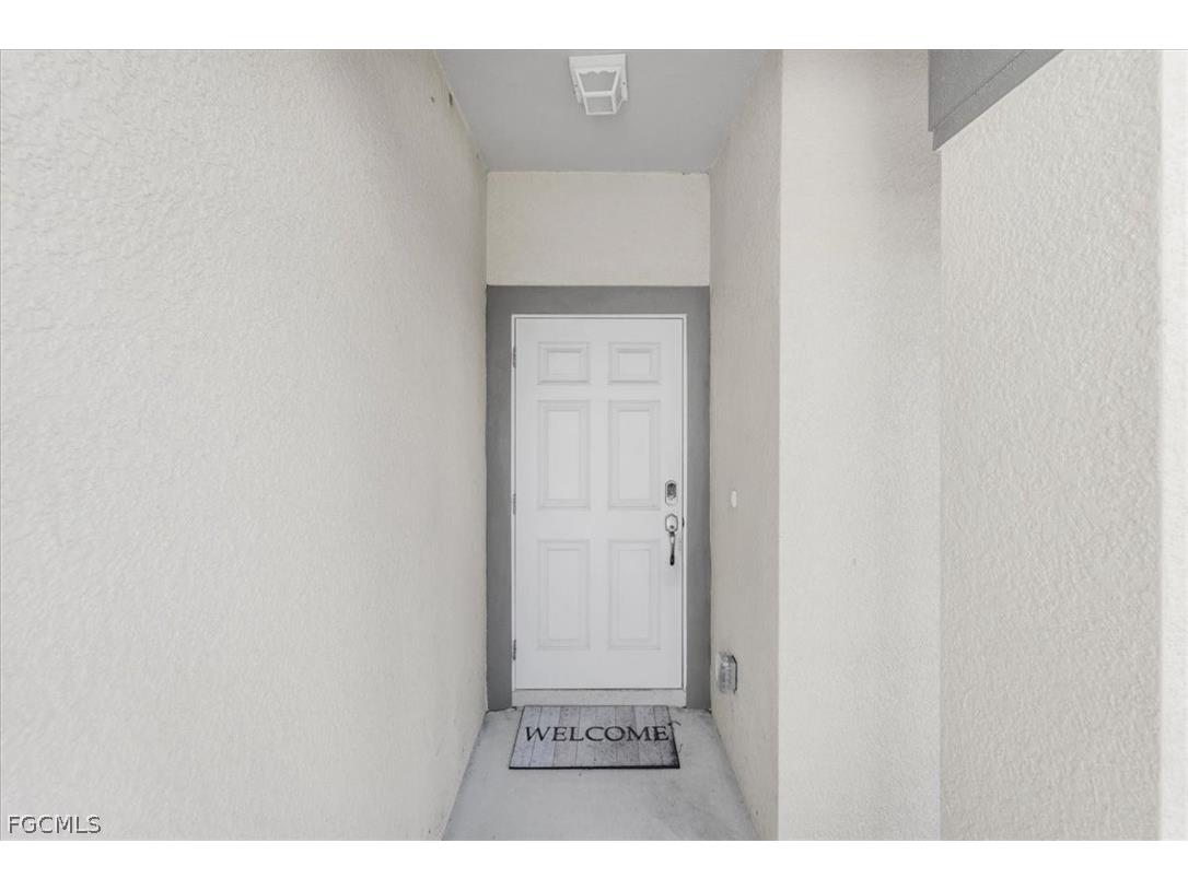 6040 Kumquat Circle Labelle FL 33935 2026011300 image2