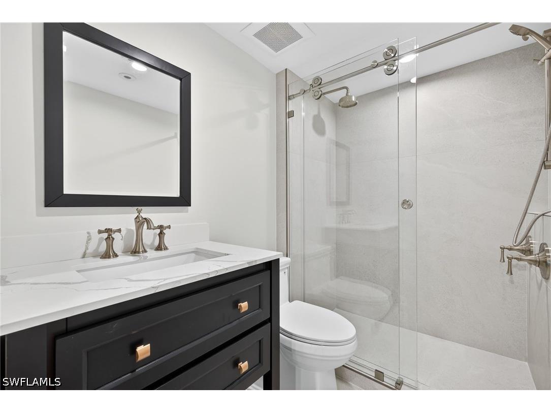 6040 Pelican Bay Boulevard #303D Naples FL 34108 226012977 image30
