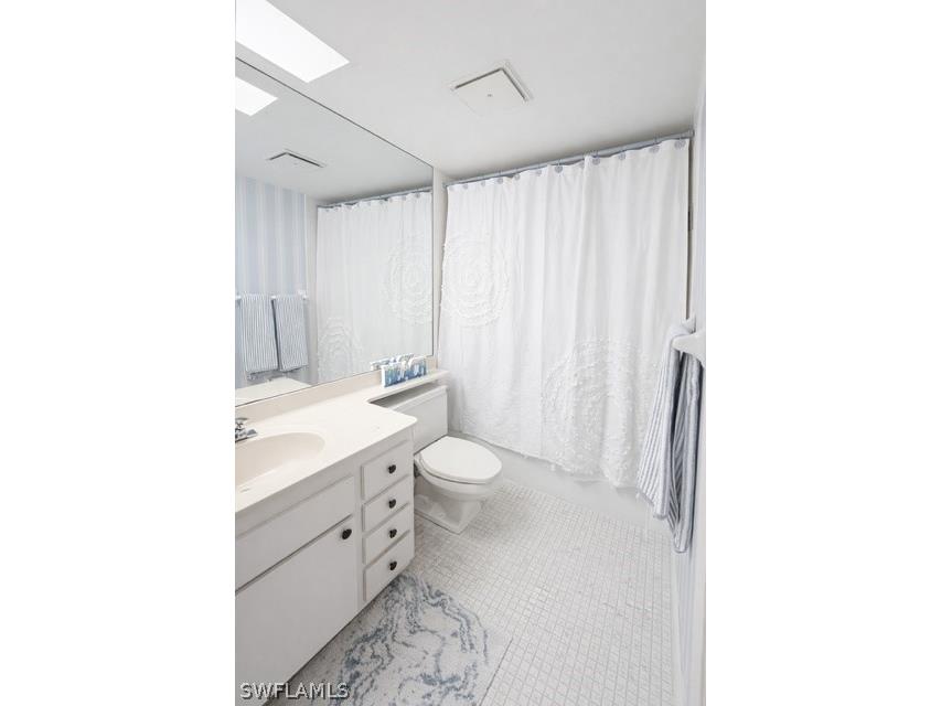 6040 Pelican Bay Boulevard #D101 Naples FL 34108 226008714 image12