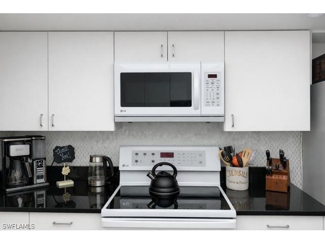 6040 Pelican Bay Boulevard #D101 Naples FL 34108 226008714 image7