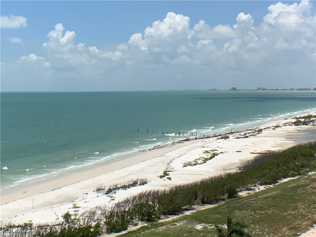 6041 Gulf Road Fort Myers Beach FL 33931 2025017908 image2