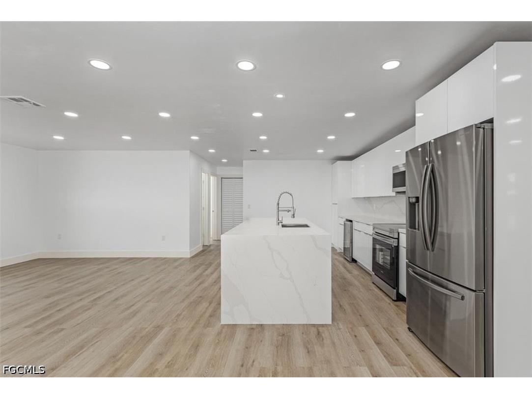 6043 Birnam Wood Lane Fort Myers FL 33908 2026026872 image2