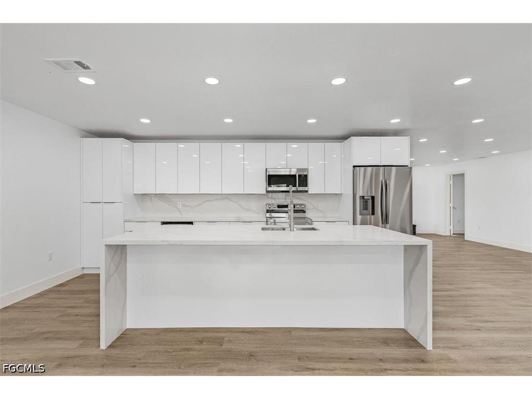 6043 Birnam Wood Lane Fort Myers FL 33908 2026026872 image3