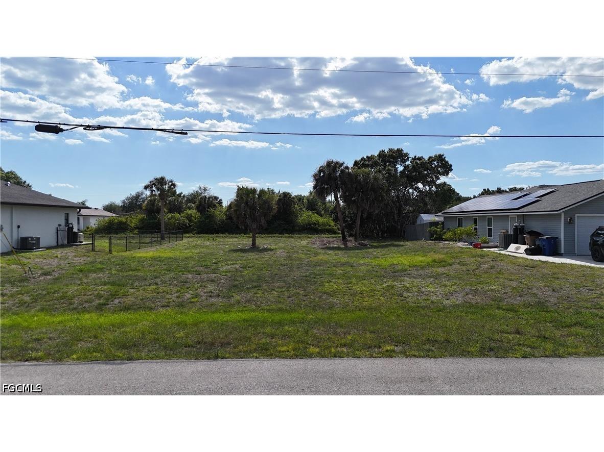 6045 Tabor Avenue Fort Myers FL 33905 2026019356 image1