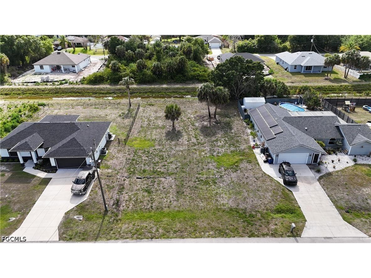 6045 Tabor Avenue Fort Myers FL 33905 2026019356 image2