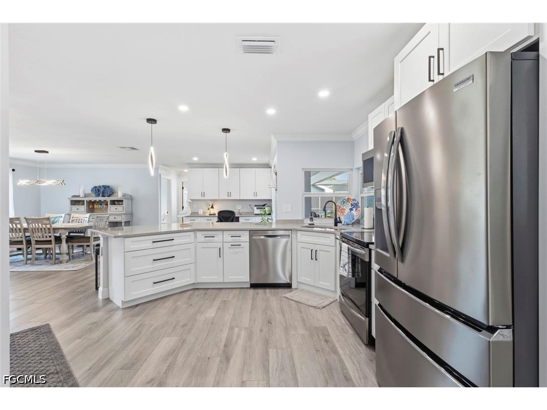 6048 Perthshire Lane Fort Myers FL 33908 2026018113 image10