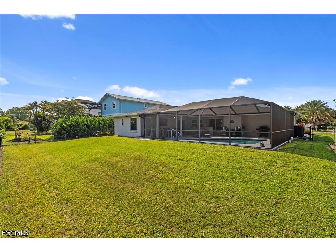 6048 Perthshire Lane Fort Myers FL 33908 2026018113 image38