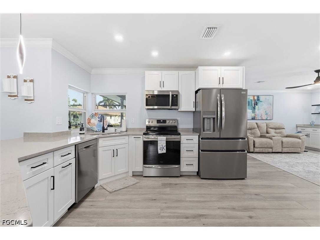 6048 Perthshire Lane Fort Myers FL 33908 2026018113 image9