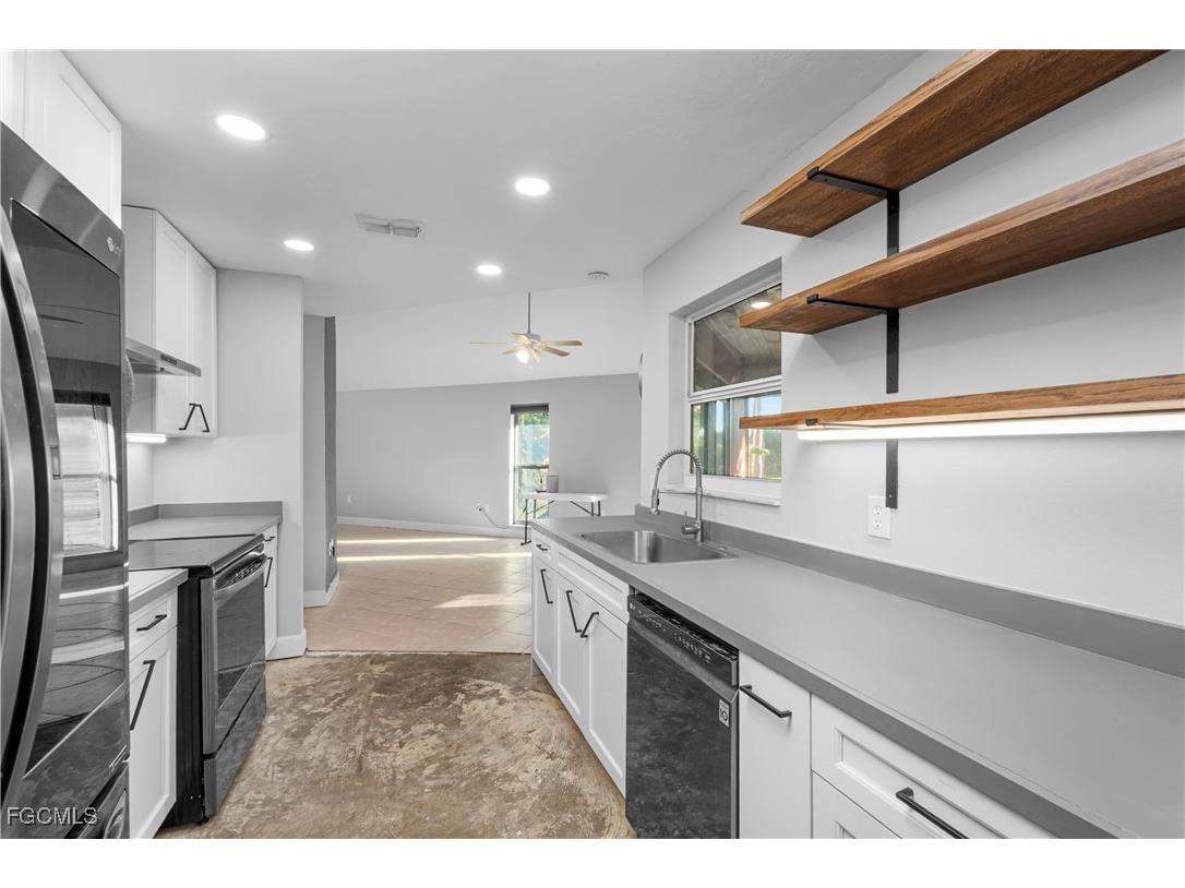 6049 Stratton Road Fort Myers FL 33905 2025020759 image14