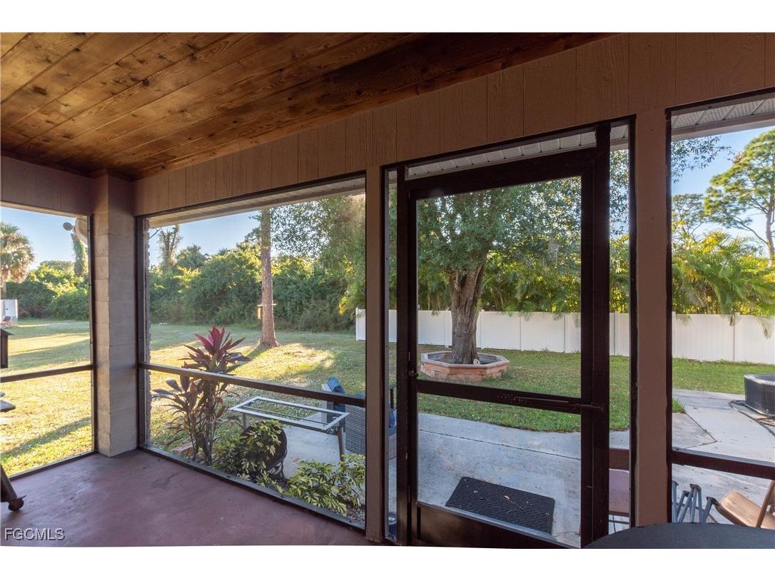 6049 Stratton Road Fort Myers FL 33905 2025020759 image23