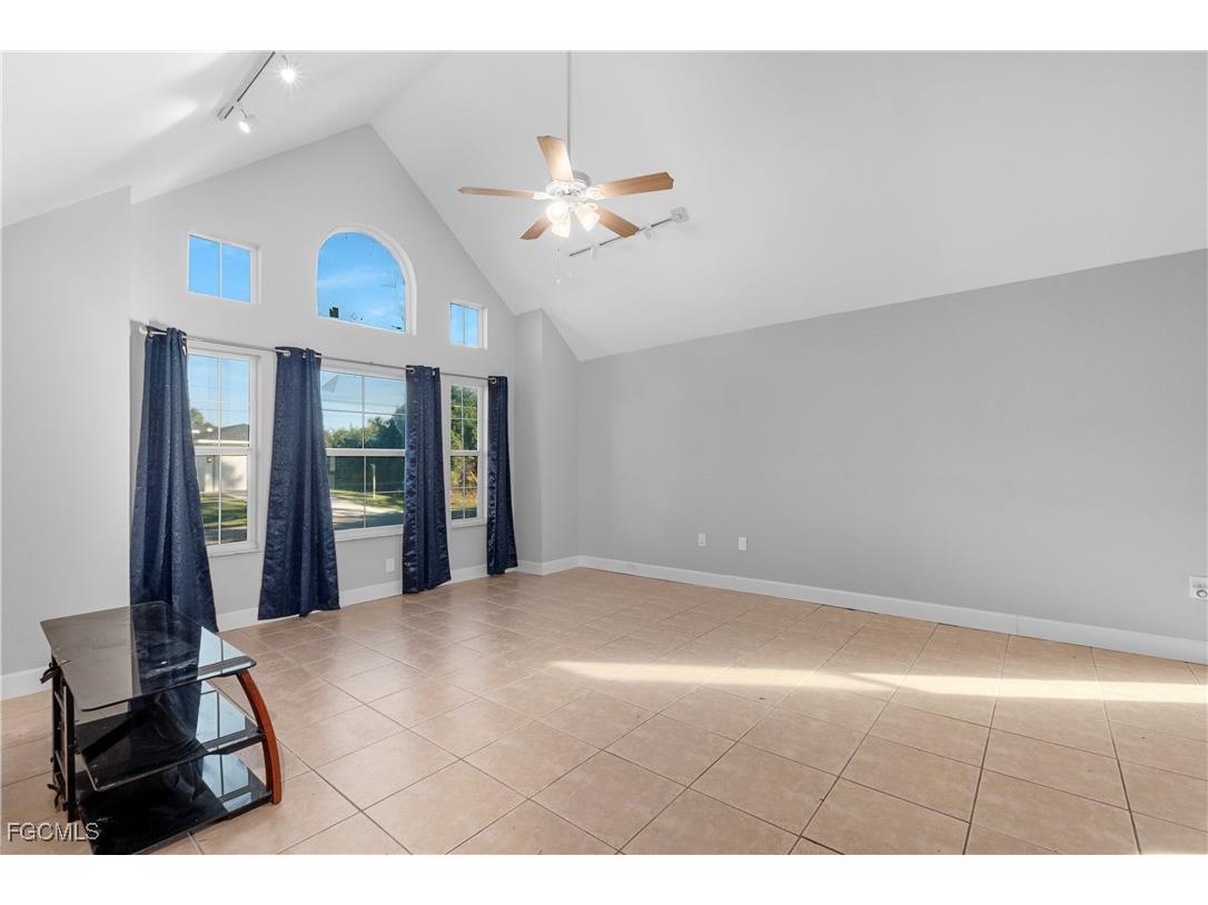 6049 Stratton Road Fort Myers FL 33905 2025020759 image8