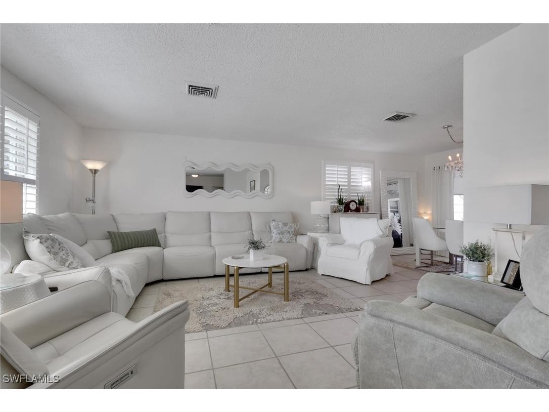 605 101st Avenue N Naples FL 34108 226005639 image10