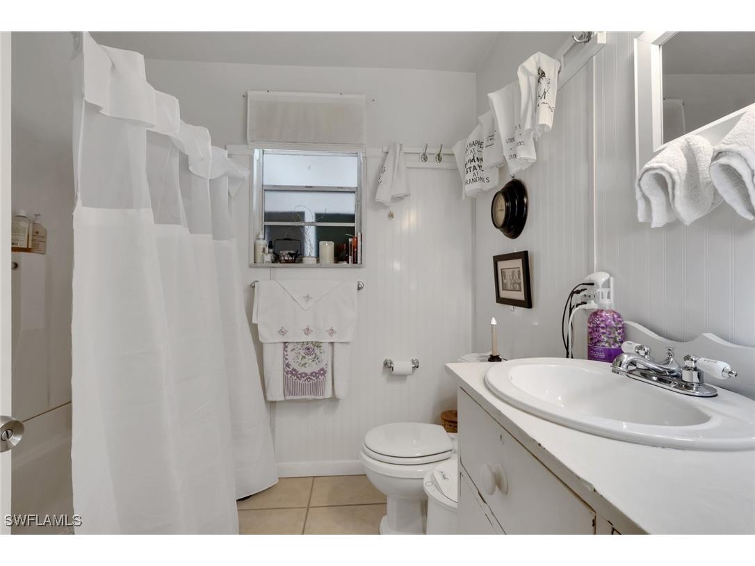 605 101st Avenue N Naples FL 34108 226005639 image24