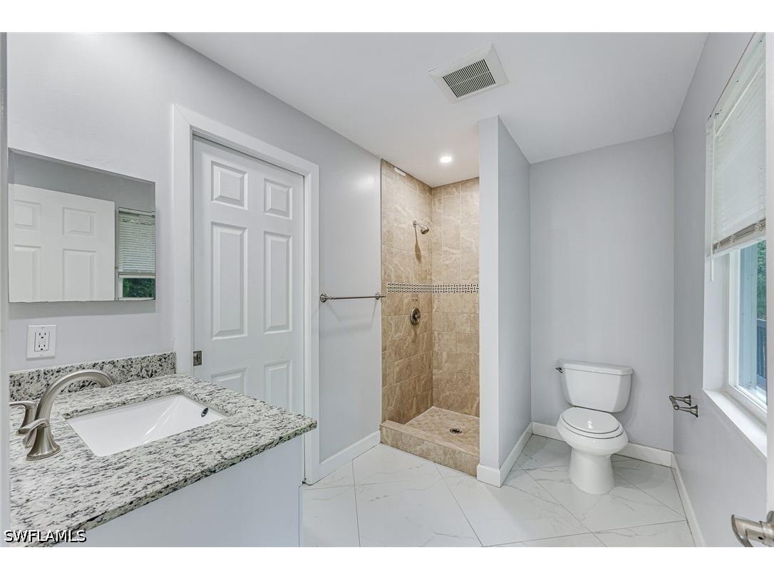605 12th Avenue NE Naples FL 34120 226023635 image32