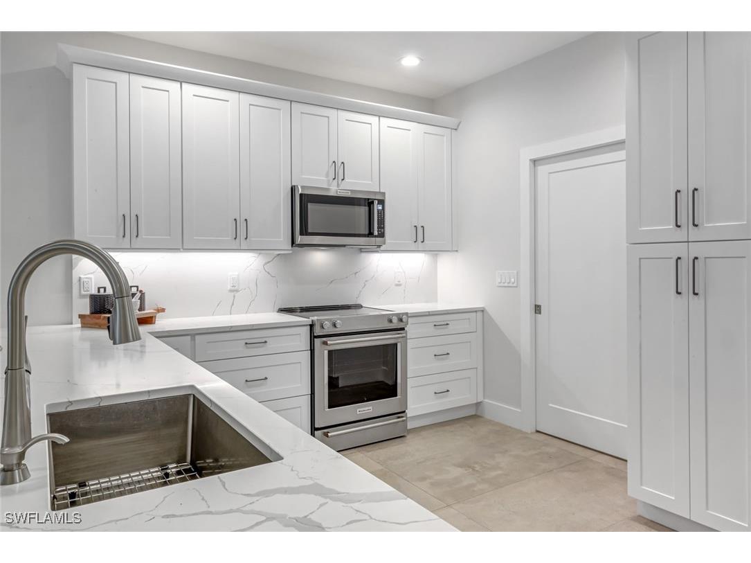 605/609 107th Avenue N Naples FL 34108 225068109 image11