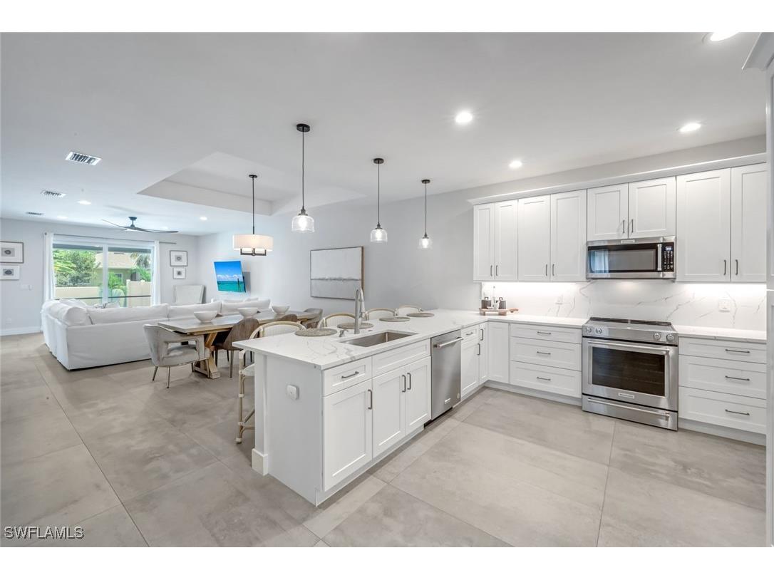 605/609 107th Avenue N Naples FL 34108 225068109 image5