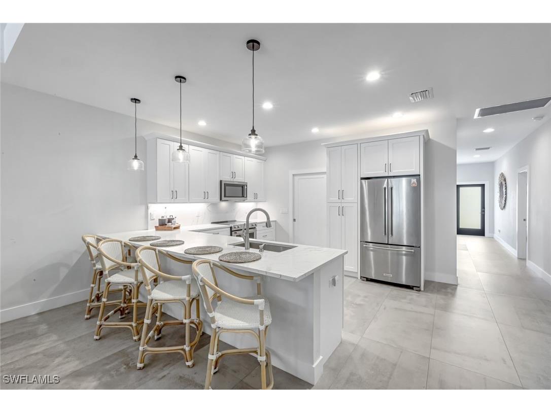 605/609 107th Avenue N Naples FL 34108 225068109 image8