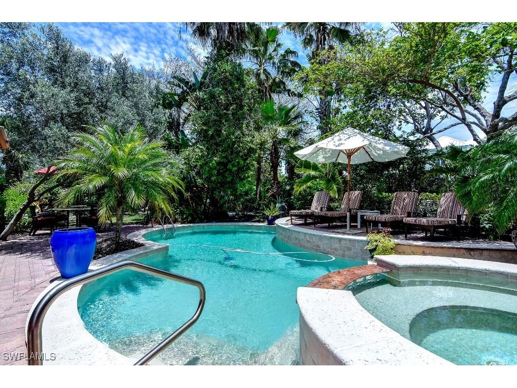 605 6th Avenue N Naples FL 34102 226005283 image2