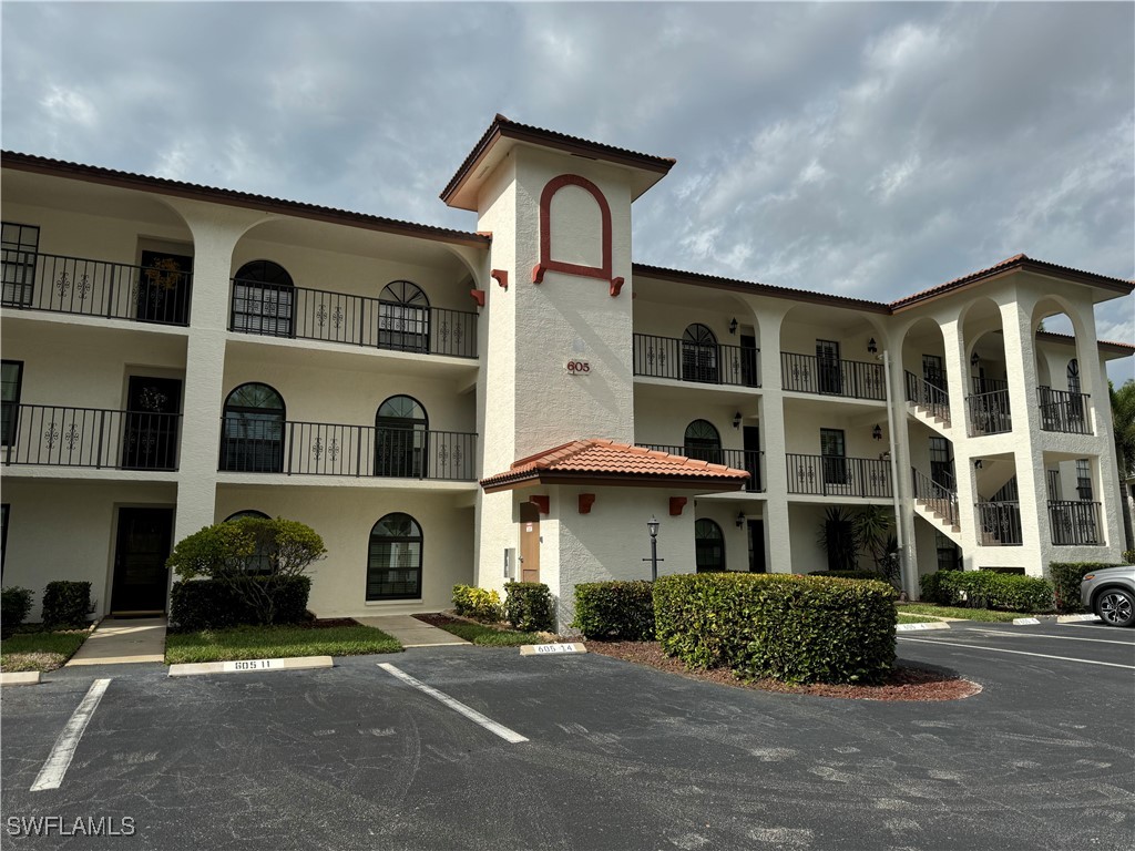 605 Augusta Boulevard #14 Naples FL 34113 225073595 image1