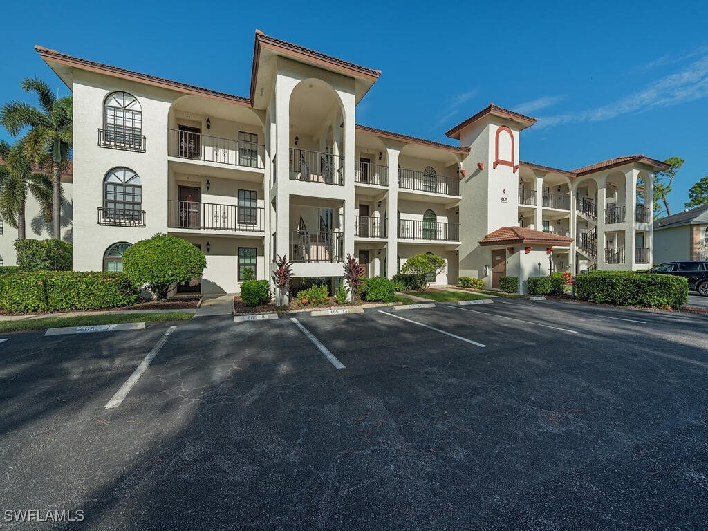 605 Augusta Boulevard #605-7 Naples FL 34113 224081753 image1