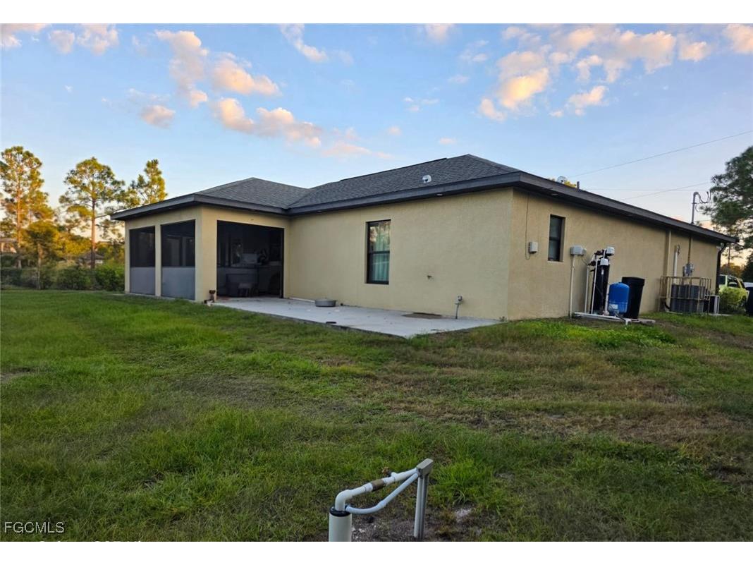605 E 11th Street Lehigh Acres FL 33972 2025020642 image2