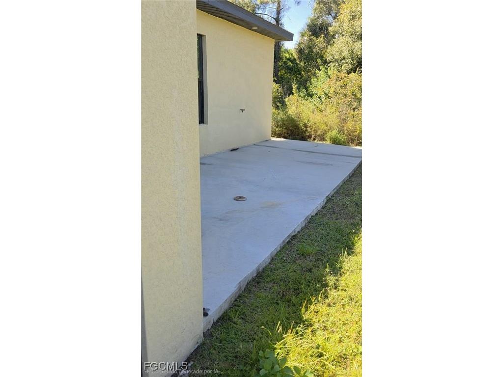 605 E 11th Street Lehigh Acres FL 33972 2025020642 image5
