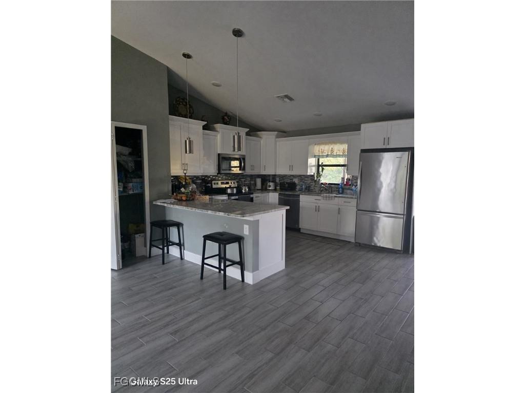 605 E 11th Street Lehigh Acres FL 33972 2025020642 image9