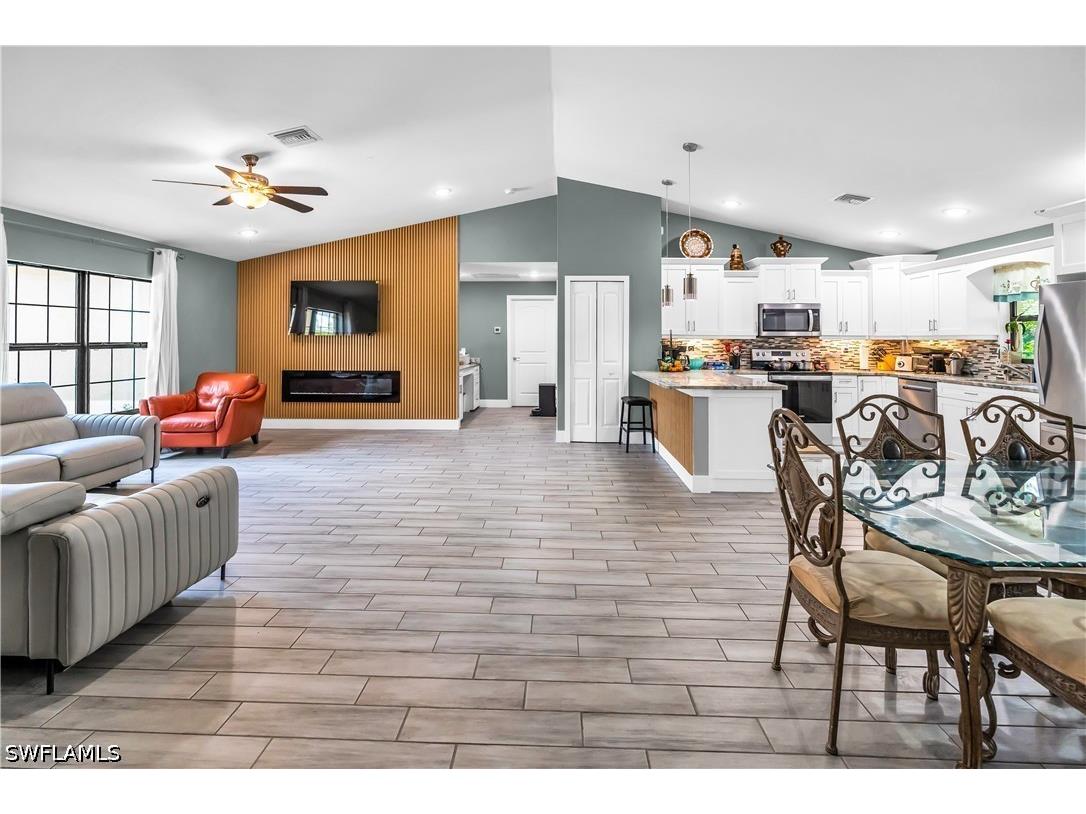 605 E 11th Street Lehigh Acres FL 33972 226019553 image6