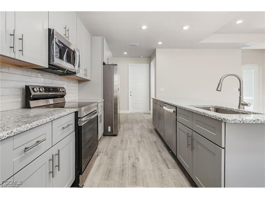 605 Marcella Avenue Labelle FL 33935 2025021959 image5