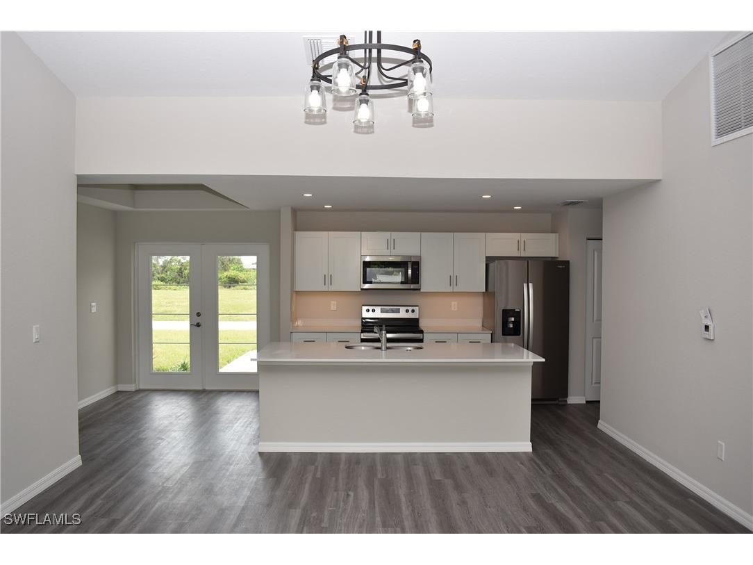 605 NW 25th Street Cape Coral FL 33993 225071345 image3