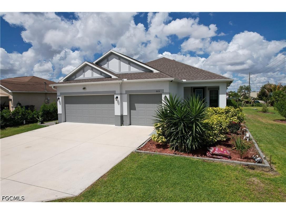 605 Norman Avenue Lehigh Acres FL 33971 2026018097 image1