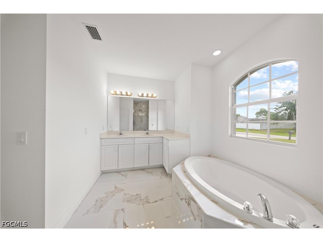 605 SE 23rd Avenue Cape Coral FL 33990 2026016322 image13