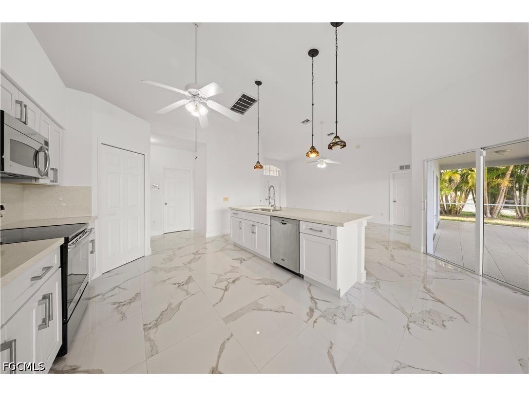 605 SE 23rd Avenue Cape Coral FL 33990 2026016322 image9