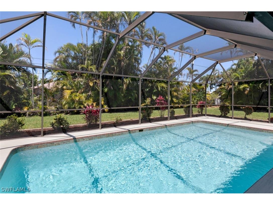 605 SE 35th Terrace Cape Coral FL 33904 224033157 image1
