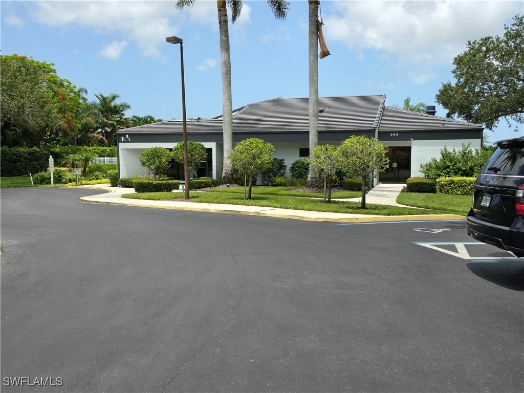 605 Squire Circle #203 Naples FL 34104 225053918 image33