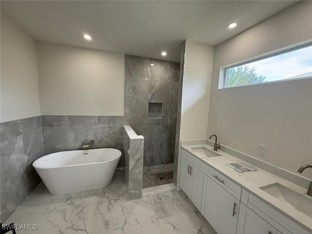 6050 Langdon Avenue Fort Myers FL 33905 225061252 image12