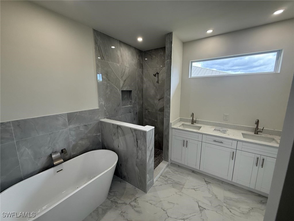 6050 Langdon Avenue Fort Myers FL 33905 225061252 image9