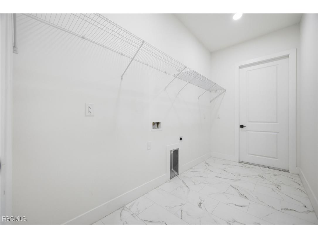 6050 N Moss Circle Labelle FL 33935 2025023920 image24